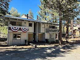 Lakeview Lodge #1 2 Bedroom Condo by RedAwning
