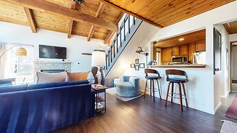 Courchevel #5 2 Bedroom Condo by RedAwning