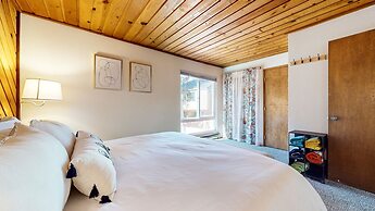 Courchevel #5 2 Bedroom Condo by RedAwning