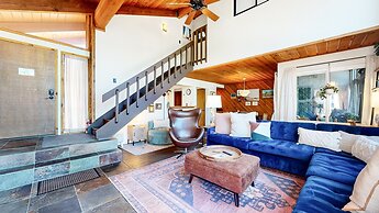 Courchevel #5 2 Bedroom Condo by RedAwning