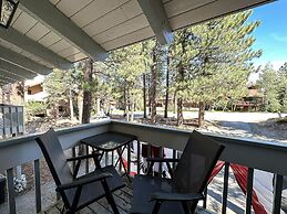 Lakeview Lodge #2 2 Bedroom Condo by RedAwning