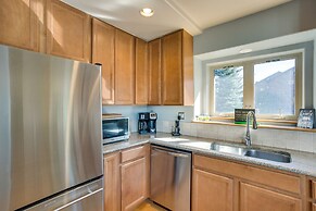 Cozy Colorado Retreat w/ Deck, Grill & Pool Access