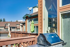 Cozy Colorado Retreat w/ Deck, Grill & Pool Access