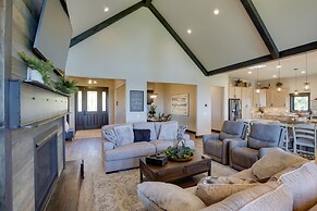 South Dakota Retreat w/ Hot Tub, Fire Pit & Grill!