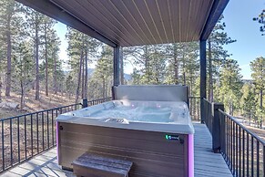 South Dakota Retreat w/ Hot Tub, Fire Pit & Grill!