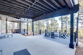 South Dakota Retreat w/ Hot Tub, Fire Pit & Grill!