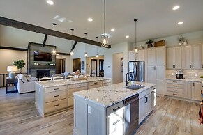 South Dakota Retreat w/ Hot Tub, Fire Pit & Grill!