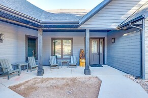 South Dakota Retreat w/ Hot Tub, Fire Pit & Grill!