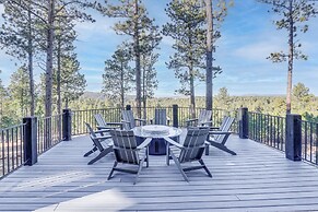 South Dakota Retreat w/ Hot Tub, Fire Pit & Grill!