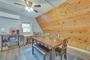 Pet-friendly Belfast Retreat - 2 Mi to Downtown!