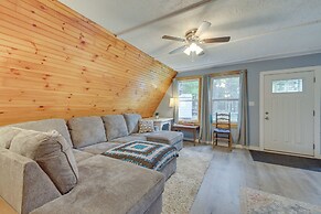 Pet-friendly Belfast Retreat - 2 Mi to Downtown!