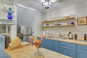 Pet-friendly Belfast Retreat - 2 Mi to Downtown!