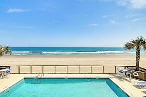 Oceanfront South Carolina Retreat - Pool & Balcony
