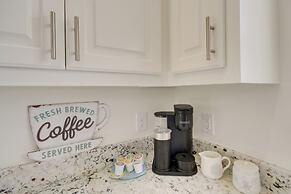 Waterfront Pass Christian Paradise: 1 Mi to Beach