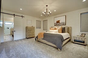 Resort-style Home in Kamas ~ 18 Mi to Park City!