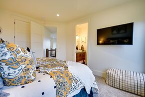 Resort-style Home in Kamas ~ 18 Mi to Park City!