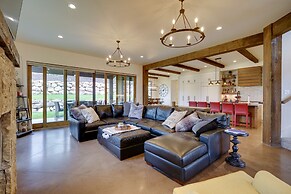 Resort-style Home in Kamas ~ 18 Mi to Park City!