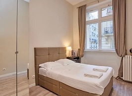 Glamorous Apartment excellent location