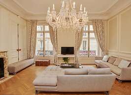 Glamorous Apartment excellent location