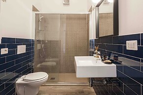 Poliziano Apartment by Mmega