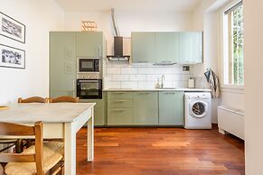 Poliziano Apartment by Mmega