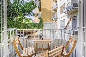 Poliziano Apartment by Mmega