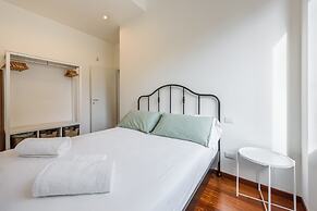 Poliziano Apartment by Mmega