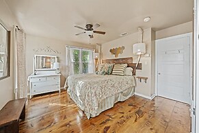 Ava and Weston Combo House