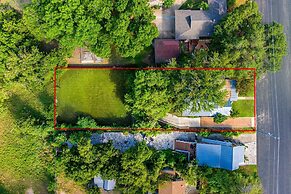 Ava and Weston Combo House