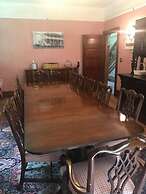 Laurel River Club Bed & Breakfast