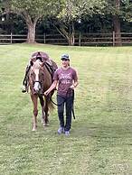 Laurel River Club Bed & Breakfast