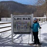 Laurel River Club Bed & Breakfast