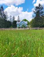 Laurel River Club Bed & Breakfast