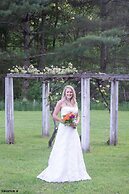 Laurel River Club Bed & Breakfast