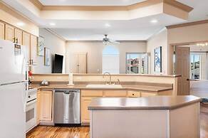 Glorious Relaxation - Golf Course Views