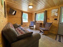 Lincolnwood Cabin 3