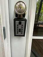 Lincolnwood Tiny House 12