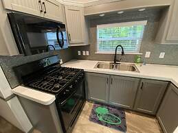 Lincolnwood Tiny House 13