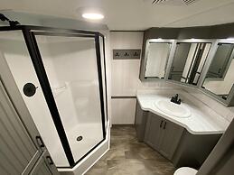 Lincolnwood Tiny House 13