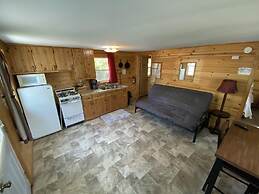 Lincolnwood Cabin 1