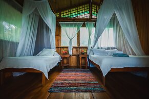Ocean Forest Ecolodge Retreat