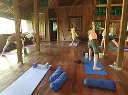 Ocean Forest Ecolodge Retreat