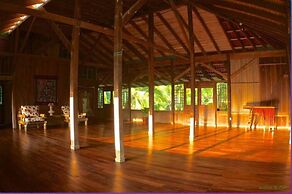 Ocean Forest Ecolodge Retreat