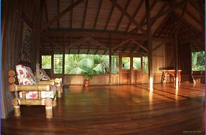 Ocean Forest Ecolodge Retreat