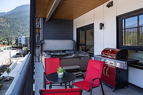 Alpine Haven by Revelstoke Vacations