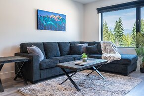 Alpine Haven by Revelstoke Vacations