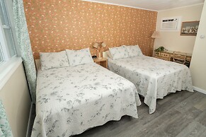 The Governor's Rock Motel DF ROCKLLC