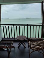 Alpine LXPD Full Seaview Water Chalet