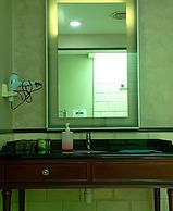 Alpine LXPD Full Seaview Water Chalet