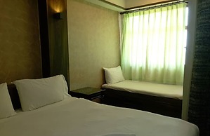 Alpine LXPD Full Seaview Water Chalet